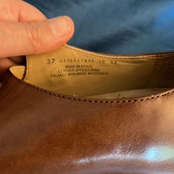 DANSKO FAWNA
BLACK MILLED NAPPA in chocolate brown Mary Jane style. Size 7 - Picture 7 of 16